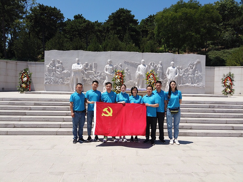 “缅怀先烈 传承初心”—ZOBO蘑菇视频成人APP下载党支部参观无名英雄纪念碑活动