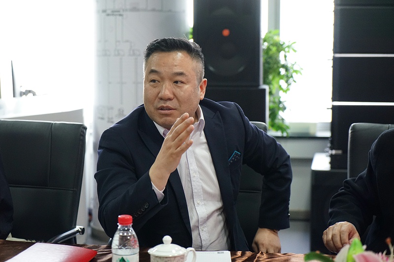 热烈欢迎中国演艺设备技术协会理事长等领导一行莅临ZOBO蘑菇视频成人APP下载调研指导